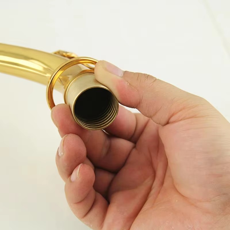 Collo Curvo per Sassofono Cont - Musical Instrument Logo recensione e prezzo